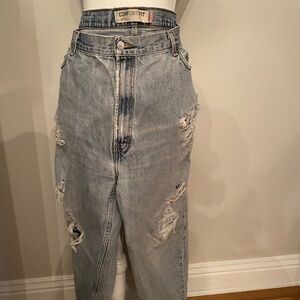 90's Vintage Levi's Men's Jeans, Natural distressing
